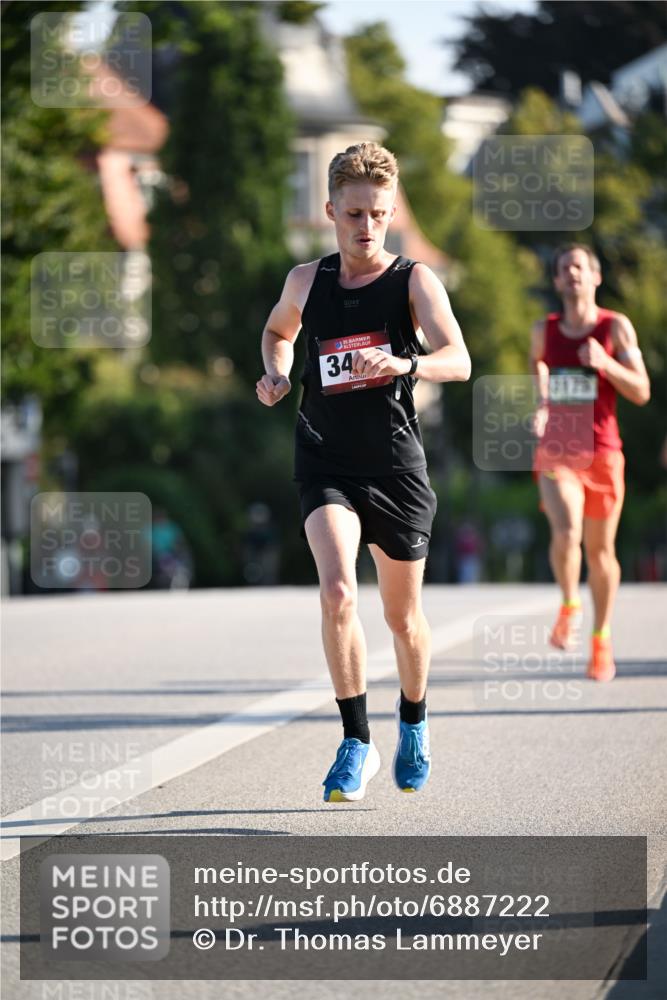 01.09.2024 - BARMER Alsterlauf Dr. Thomas Lammeyer http://msf.ph/oto/6887222 01.09.2024 09:19:03 Laufen 135, 35, 34, 8175 meine-sportfotos.de