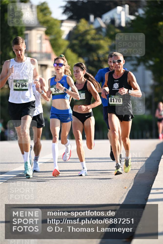 01.09.2024 - BARMER Alsterlauf Dr. Thomas Lammeyer http://msf.ph/oto/6887251 01.09.2024 09:19:10 Laufen 4794, 38, 8170 meine-sportfotos.de