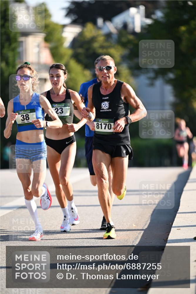 01.09.2024 - BARMER Alsterlauf Dr. Thomas Lammeyer http://msf.ph/oto/6887255 01.09.2024 09:19:11 Laufen 38, 23, 96, 35, 8170 meine-sportfotos.de