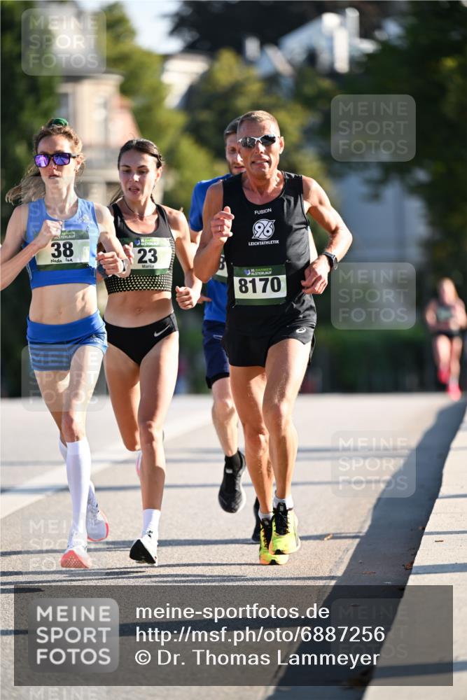 01.09.2024 - BARMER Alsterlauf Dr. Thomas Lammeyer http://msf.ph/oto/6887256 01.09.2024 09:19:11 Laufen 38, 135, 23, 35, 8170 meine-sportfotos.de