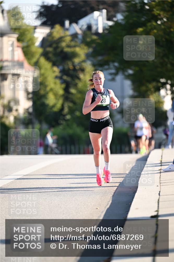 01.09.2024 - BARMER Alsterlauf Dr. Thomas Lammeyer http://msf.ph/oto/6887269 01.09.2024 09:19:19 Laufen 28 meine-sportfotos.de