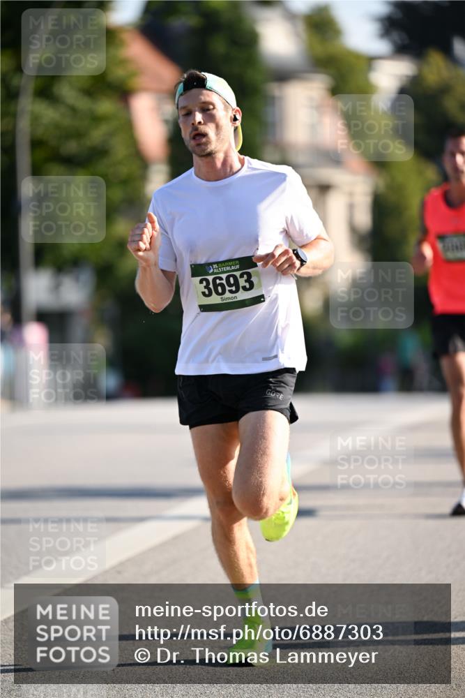 01.09.2024 - BARMER Alsterlauf Dr. Thomas Lammeyer http://msf.ph/oto/6887303 01.09.2024 09:19:29 Laufen 5, 3693 meine-sportfotos.de