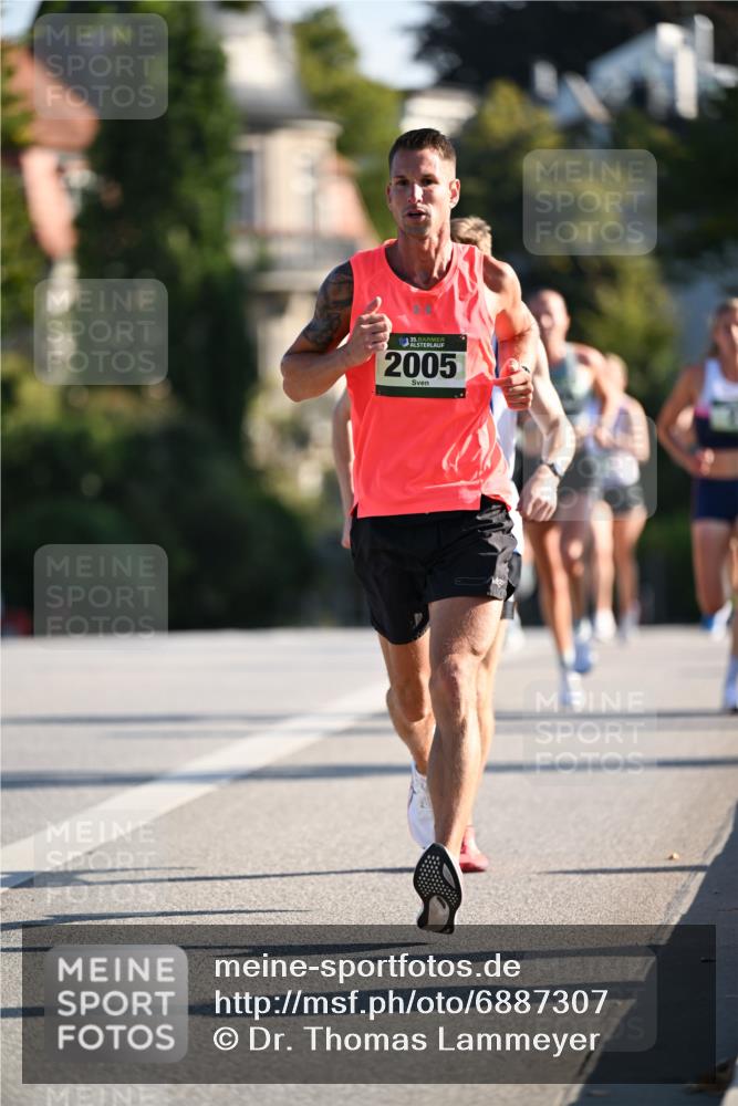 01.09.2024 - BARMER Alsterlauf Dr. Thomas Lammeyer http://msf.ph/oto/6887307 01.09.2024 09:19:30 Laufen 35, 2005 meine-sportfotos.de