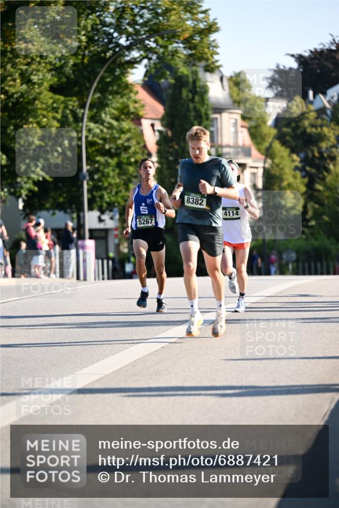 01.09.2024 - BARMER Alsterlauf Dr. Thomas Lammeyer http://msf.ph/oto/6887421 01.09.2024 09:20:05 Laufen 5267, 8382, 4114 meine-sportfotos.de