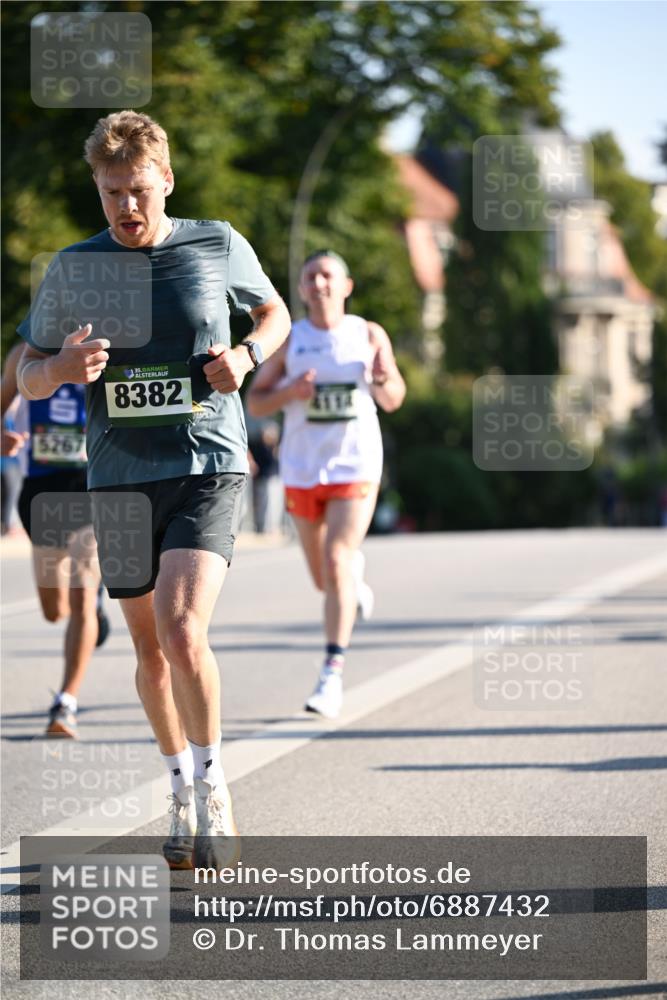01.09.2024 - BARMER Alsterlauf Dr. Thomas Lammeyer http://msf.ph/oto/6887432 01.09.2024 09:20:07 Laufen 5267, 35, 8382 meine-sportfotos.de