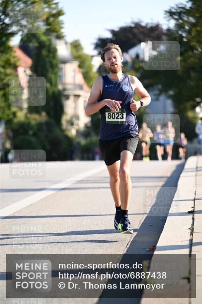 01.09.2024 - BARMER Alsterlauf Dr. Thomas Lammeyer http://msf.ph/oto/6887438 01.09.2024 09:20:09 Laufen 8023 meine-sportfotos.de
