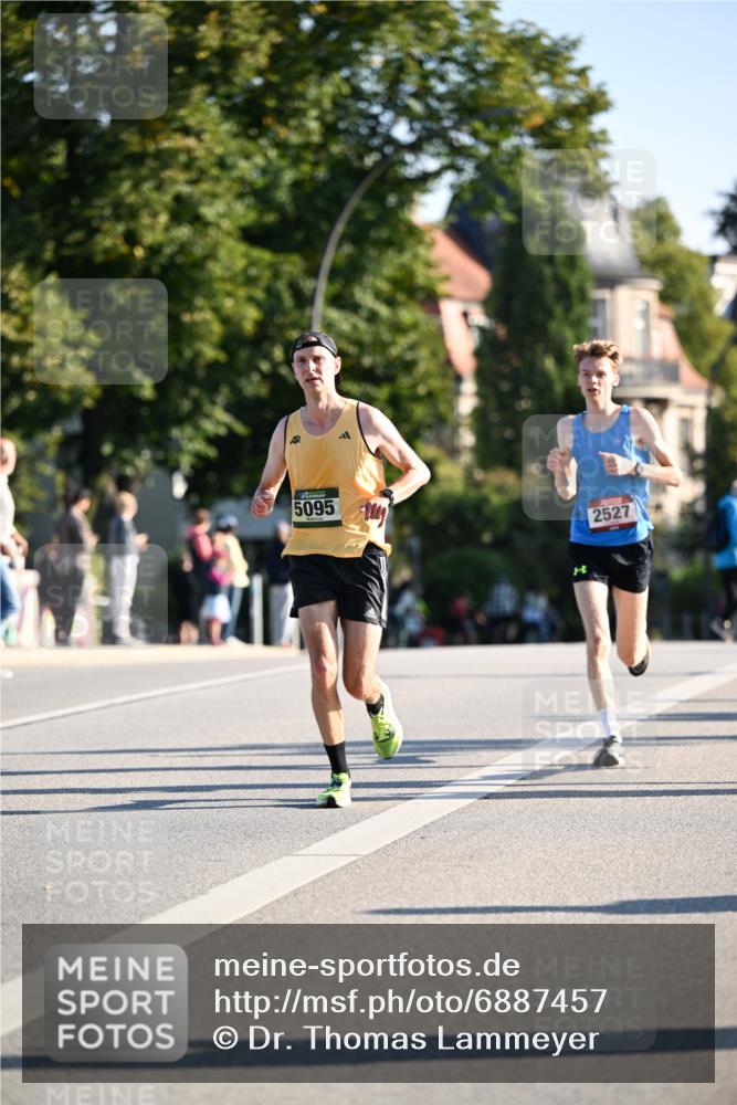 01.09.2024 - BARMER Alsterlauf Dr. Thomas Lammeyer http://msf.ph/oto/6887457 01.09.2024 09:20:18 Laufen 5095, 2527 meine-sportfotos.de