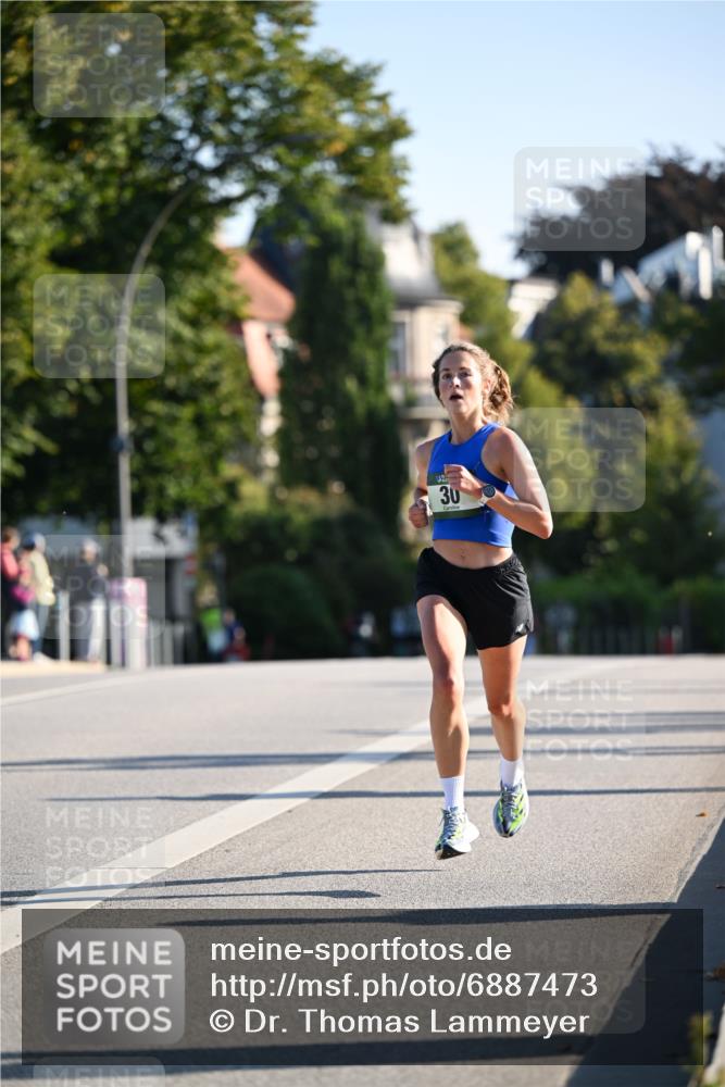 01.09.2024 - BARMER Alsterlauf Dr. Thomas Lammeyer http://msf.ph/oto/6887473 01.09.2024 09:20:21 Laufen 30 meine-sportfotos.de
