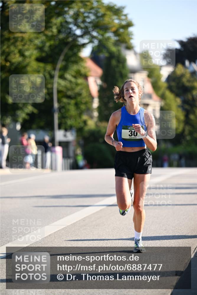 01.09.2024 - BARMER Alsterlauf Dr. Thomas Lammeyer http://msf.ph/oto/6887477 01.09.2024 09:20:22 Laufen 30 meine-sportfotos.de