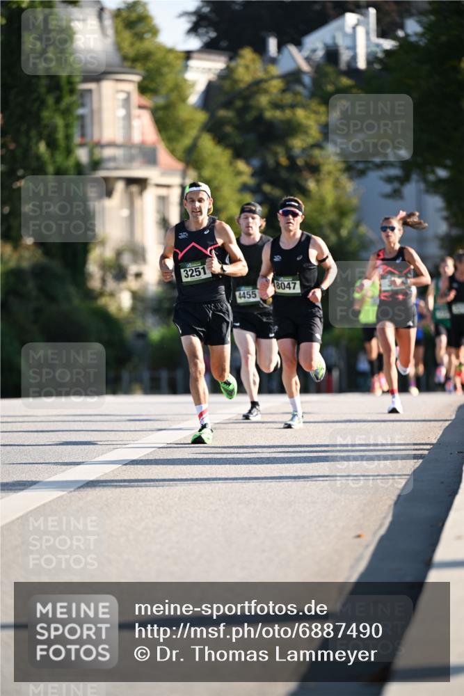 01.09.2024 - BARMER Alsterlauf Dr. Thomas Lammeyer http://msf.ph/oto/6887490 01.09.2024 09:20:31 Laufen 3251, 4455, 8047 meine-sportfotos.de