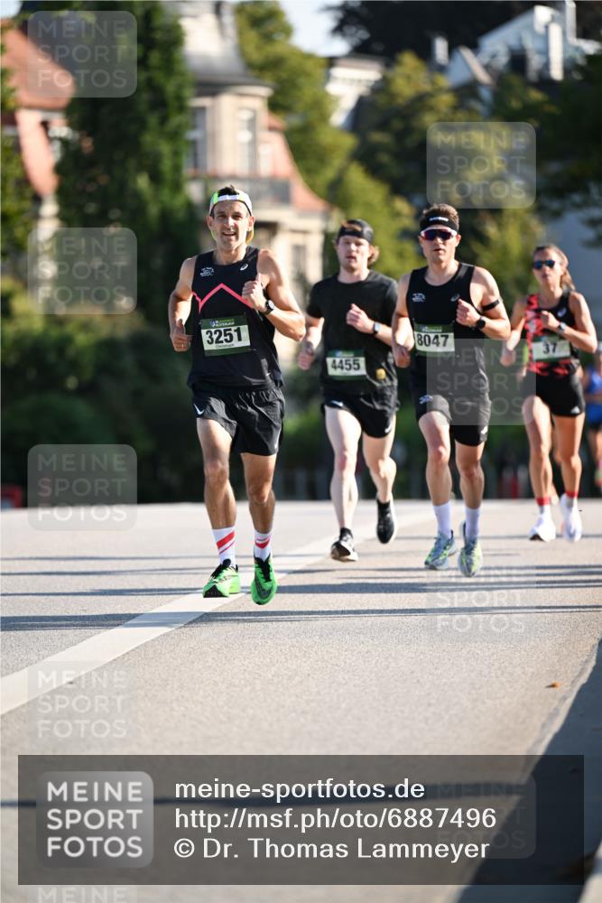 01.09.2024 - BARMER Alsterlauf Dr. Thomas Lammeyer http://msf.ph/oto/6887496 01.09.2024 09:20:32 Laufen 3251, 4455, 8047 meine-sportfotos.de