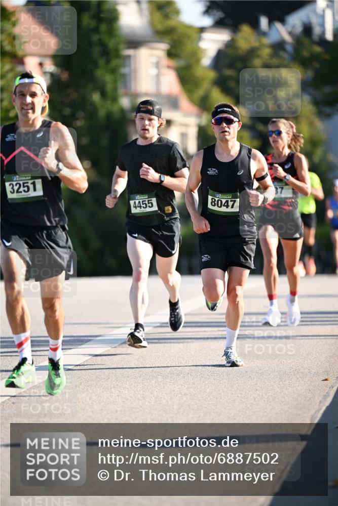 01.09.2024 - BARMER Alsterlauf Dr. Thomas Lammeyer http://msf.ph/oto/6887502 01.09.2024 09:20:33 Laufen 3251, 4455, 8047 meine-sportfotos.de
