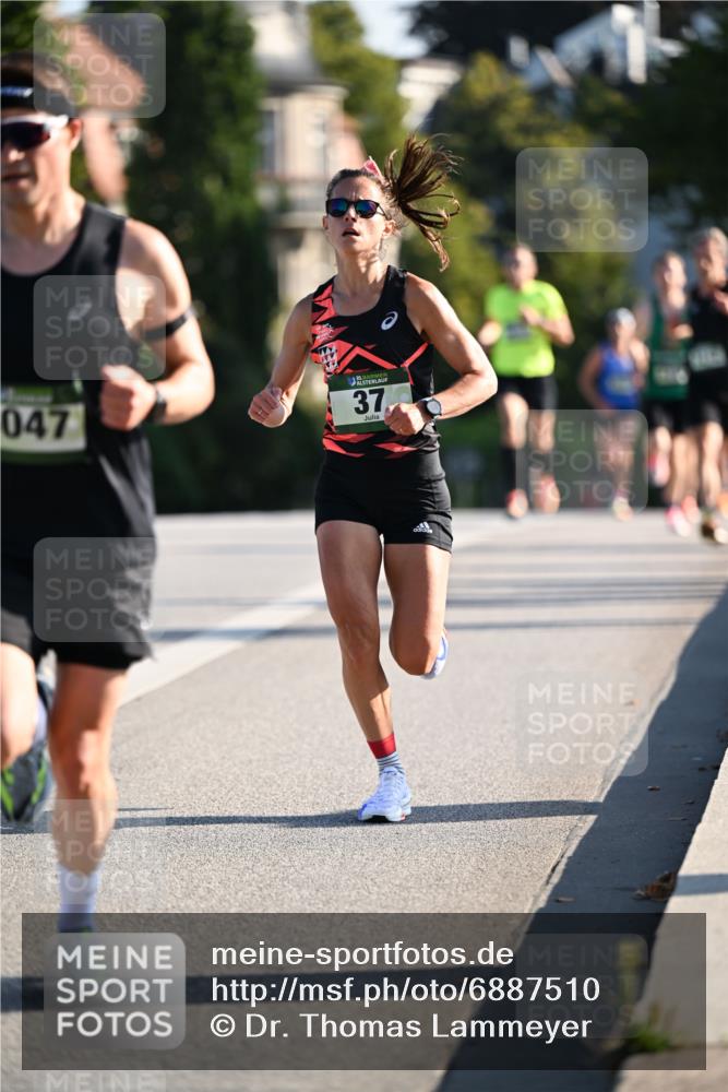 01.09.2024 - BARMER Alsterlauf Dr. Thomas Lammeyer http://msf.ph/oto/6887510 01.09.2024 09:20:35 Laufen 047, 35, 37 meine-sportfotos.de
