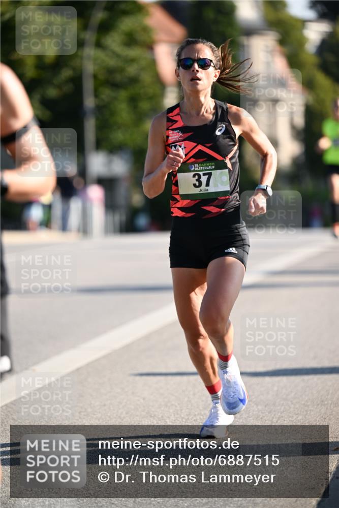 01.09.2024 - BARMER Alsterlauf Dr. Thomas Lammeyer http://msf.ph/oto/6887515 01.09.2024 09:20:36 Laufen 37 meine-sportfotos.de