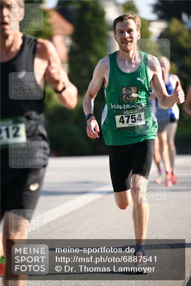 01.09.2024 - BARMER Alsterlauf Dr. Thomas Lammeyer http://msf.ph/oto/6887541 01.09.2024 09:20:40 Laufen 212, 35, 4754 meine-sportfotos.de
