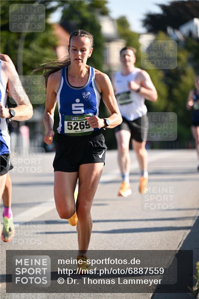 01.09.2024 - BARMER Alsterlauf Dr. Thomas Lammeyer http://msf.ph/oto/6887559 01.09.2024 09:20:43 Laufen 35, 5269 meine-sportfotos.de