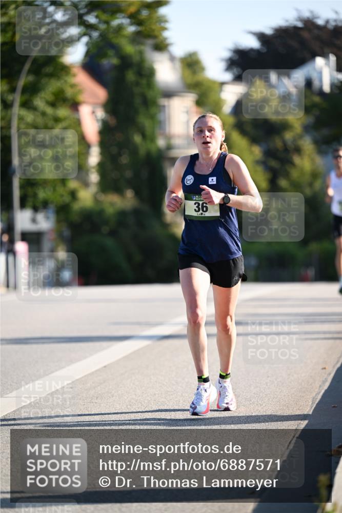 01.09.2024 - BARMER Alsterlauf Dr. Thomas Lammeyer http://msf.ph/oto/6887571 01.09.2024 09:20:45 Laufen 36 meine-sportfotos.de