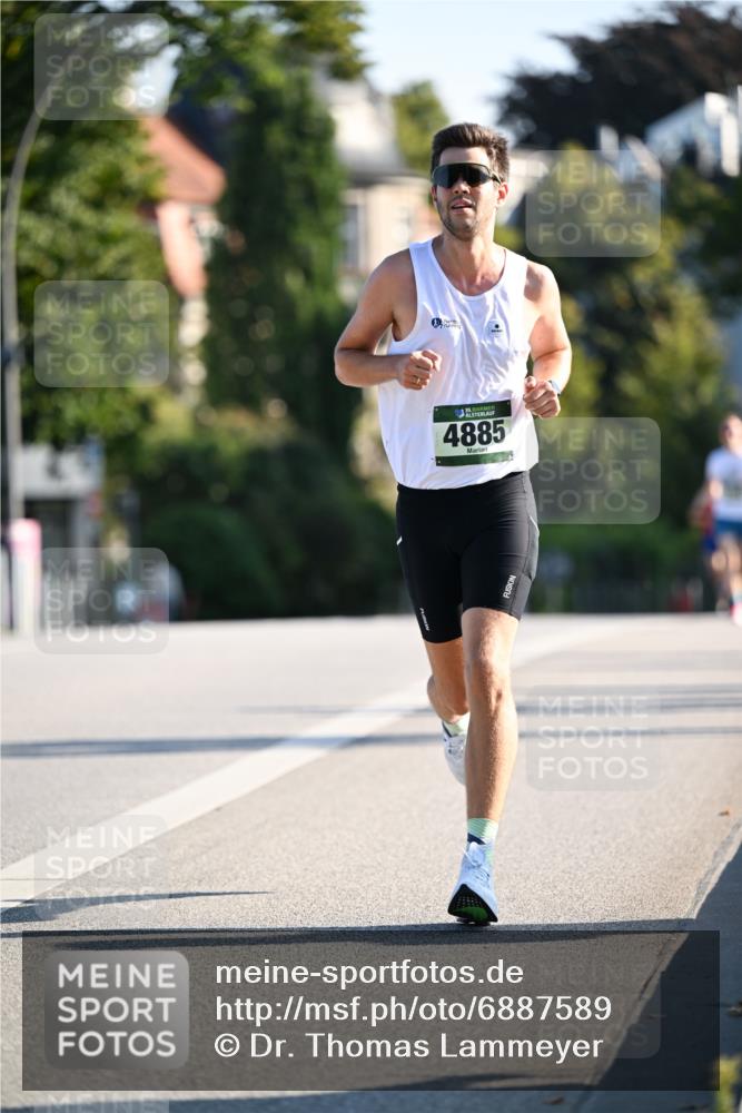 01.09.2024 - BARMER Alsterlauf Dr. Thomas Lammeyer http://msf.ph/oto/6887589 01.09.2024 09:20:49 Laufen 35, 4885 meine-sportfotos.de