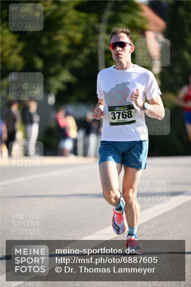 01.09.2024 - BARMER Alsterlauf Dr. Thomas Lammeyer http://msf.ph/oto/6887605 01.09.2024 09:20:57 Laufen 35, 3768 meine-sportfotos.de
