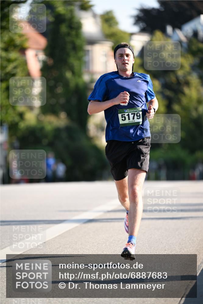 01.09.2024 - BARMER Alsterlauf Dr. Thomas Lammeyer http://msf.ph/oto/6887683 01.09.2024 09:21:17 Laufen 5, 5179 meine-sportfotos.de