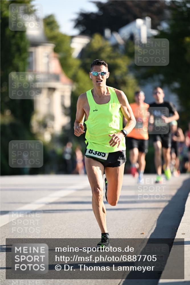 01.09.2024 - BARMER Alsterlauf Dr. Thomas Lammeyer http://msf.ph/oto/6887705 01.09.2024 09:21:23 Laufen 8385 meine-sportfotos.de
