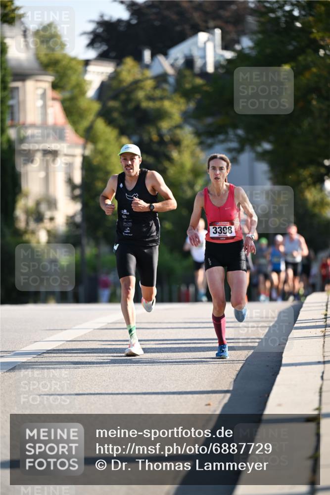01.09.2024 - BARMER Alsterlauf Dr. Thomas Lammeyer http://msf.ph/oto/6887729 01.09.2024 09:21:29 Laufen 3398 meine-sportfotos.de