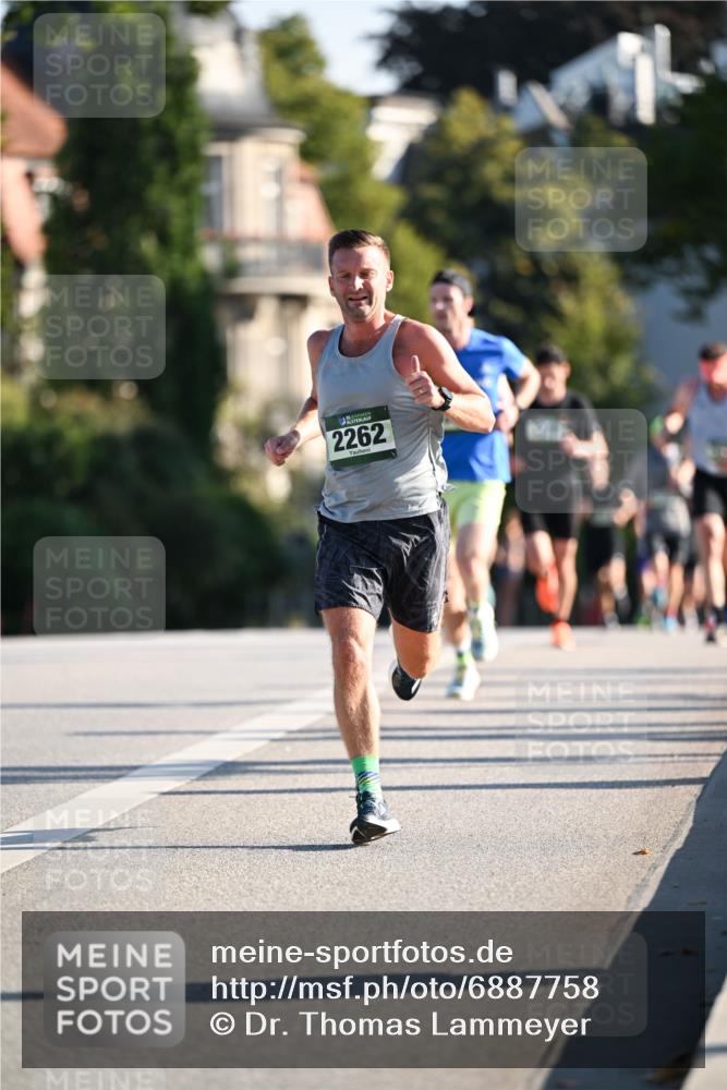 01.09.2024 - BARMER Alsterlauf Dr. Thomas Lammeyer http://msf.ph/oto/6887758 01.09.2024 09:21:36 Laufen 2262 meine-sportfotos.de