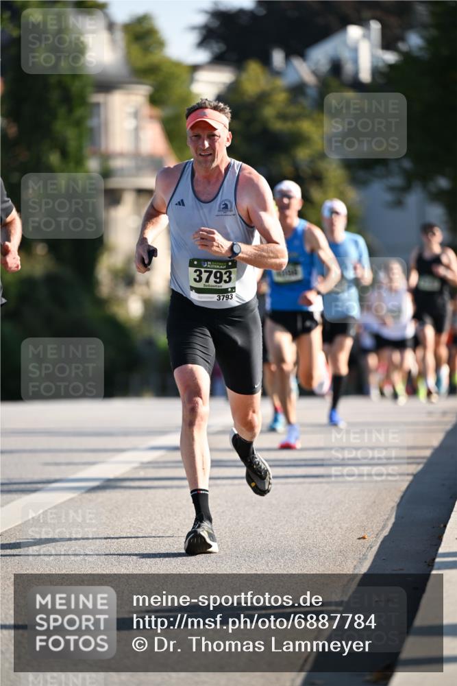 01.09.2024 - BARMER Alsterlauf Dr. Thomas Lammeyer http://msf.ph/oto/6887784 01.09.2024 09:21:41 Laufen 3793, 3793 meine-sportfotos.de
