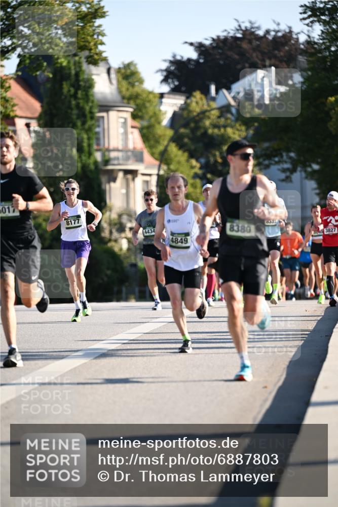 01.09.2024 - BARMER Alsterlauf Dr. Thomas Lammeyer http://msf.ph/oto/6887803 01.09.2024 09:21:46 Laufen 017, 8177, 3, 4434, 0331, 8380, 4849, 043827 meine-sportfotos.de