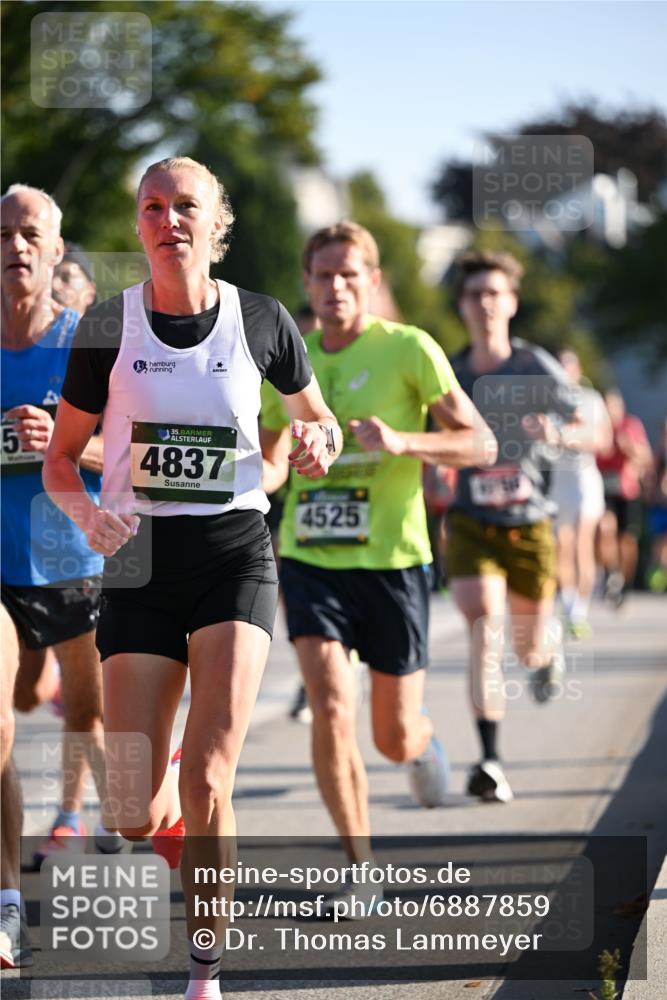 01.09.2024 - BARMER Alsterlauf Dr. Thomas Lammeyer http://msf.ph/oto/6887859 01.09.2024 09:21:57 Laufen 5, 35, 4837, 4525 meine-sportfotos.de