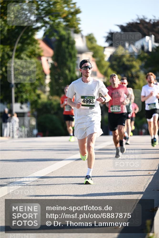 01.09.2024 - BARMER Alsterlauf Dr. Thomas Lammeyer http://msf.ph/oto/6887875 01.09.2024 09:22:00 Laufen 4993, 4993, 8079 meine-sportfotos.de