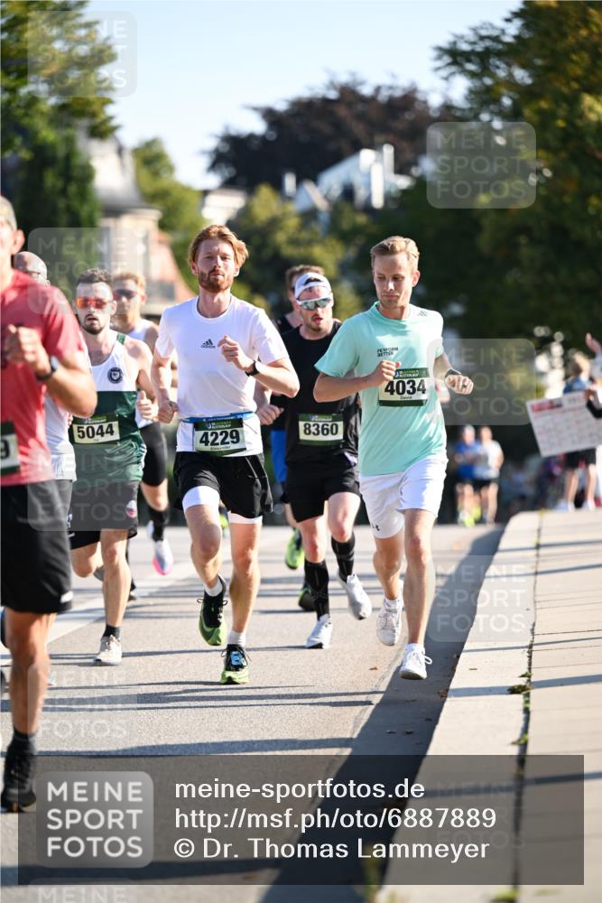 01.09.2024 - BARMER Alsterlauf Dr. Thomas Lammeyer http://msf.ph/oto/6887889 01.09.2024 09:22:02 Laufen 5044, 4229, 8360, 4034 meine-sportfotos.de