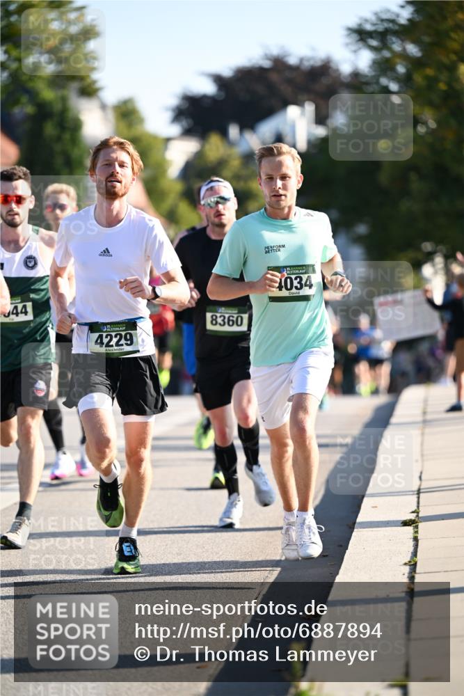 01.09.2024 - BARMER Alsterlauf Dr. Thomas Lammeyer http://msf.ph/oto/6887894 01.09.2024 09:22:03 Laufen 44, 4229, 8360, 135, 4034 meine-sportfotos.de