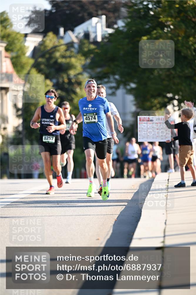 01.09.2024 - BARMER Alsterlauf Dr. Thomas Lammeyer http://msf.ph/oto/6887937 01.09.2024 09:22:12 Laufen 8257, 4574, 2017 meine-sportfotos.de
