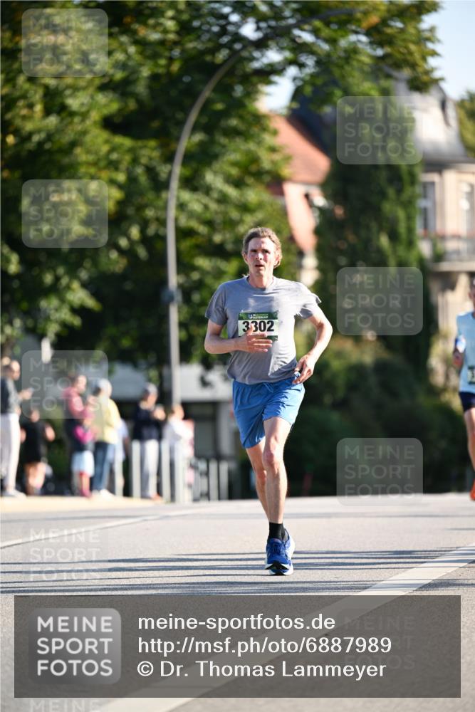 01.09.2024 - BARMER Alsterlauf Dr. Thomas Lammeyer http://msf.ph/oto/6887989 01.09.2024 09:22:24 Laufen 3302 meine-sportfotos.de