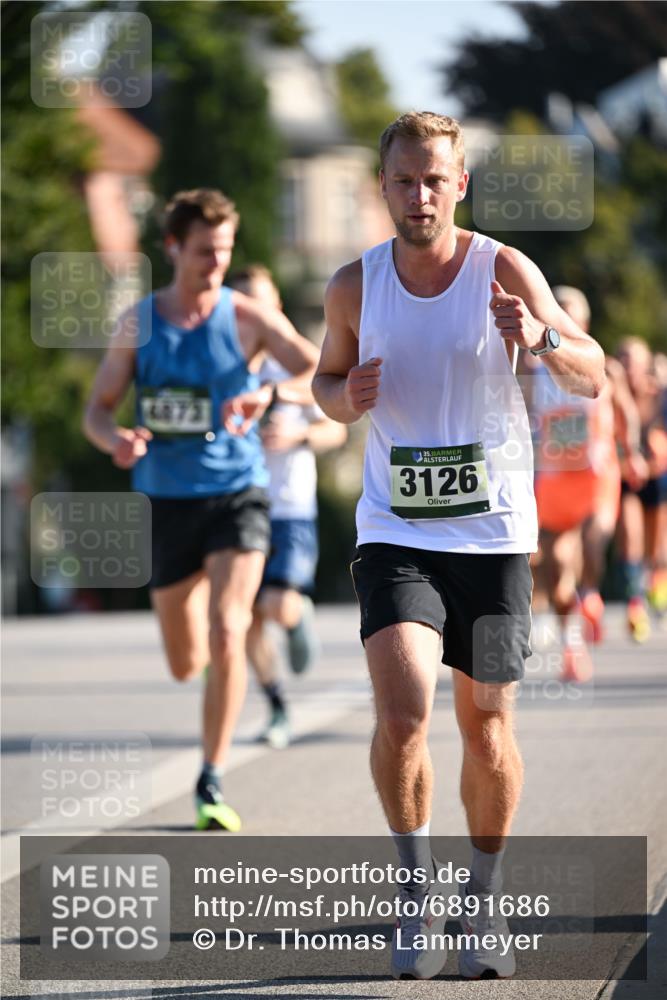 01.09.2024 - BARMER Alsterlauf Dr. Thomas Lammeyer http://msf.ph/oto/6891686 01.09.2024 09:22:29 Laufen 6873, 35, 3126 meine-sportfotos.de