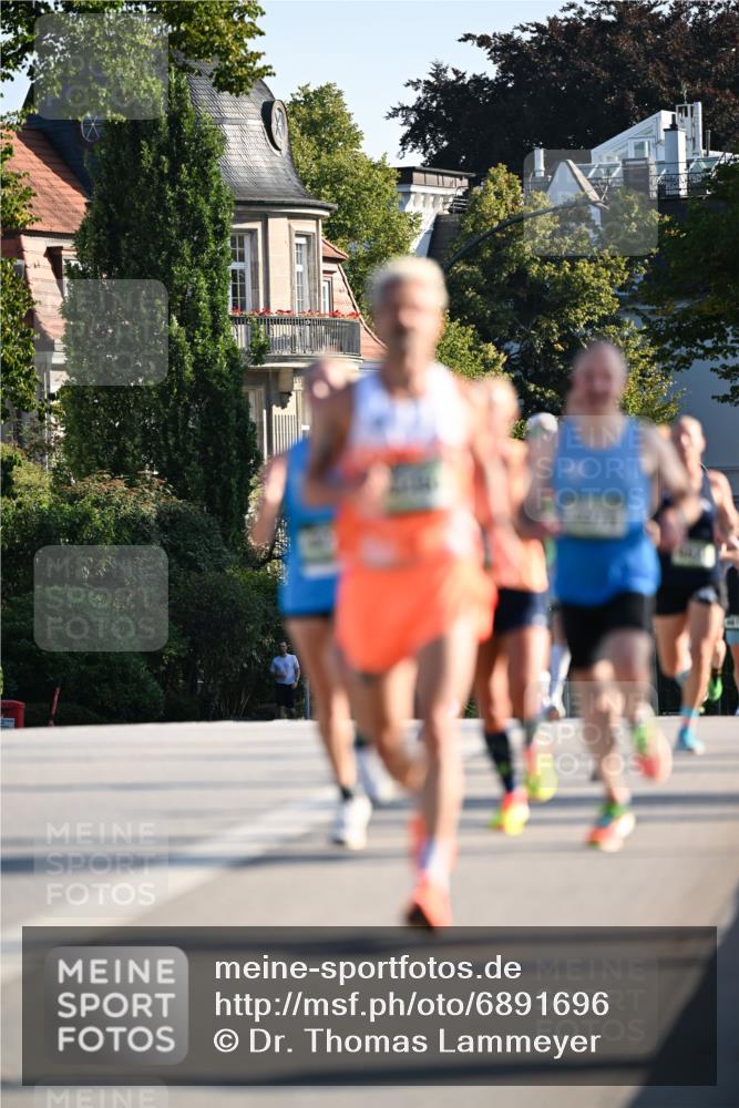 01.09.2024 - BARMER Alsterlauf Dr. Thomas Lammeyer http://msf.ph/oto/6891696 01.09.2024 09:22:31 Laufen  meine-sportfotos.de