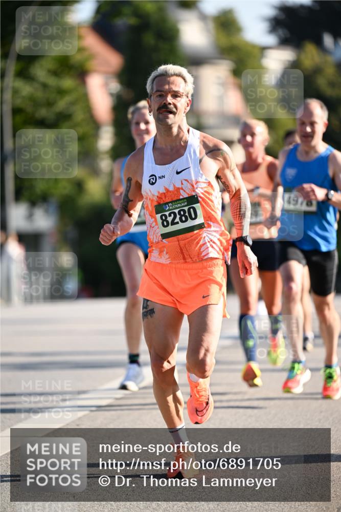 01.09.2024 - BARMER Alsterlauf Dr. Thomas Lammeyer http://msf.ph/oto/6891705 01.09.2024 09:22:32 Laufen 35, 8280, 5, 4978 meine-sportfotos.de