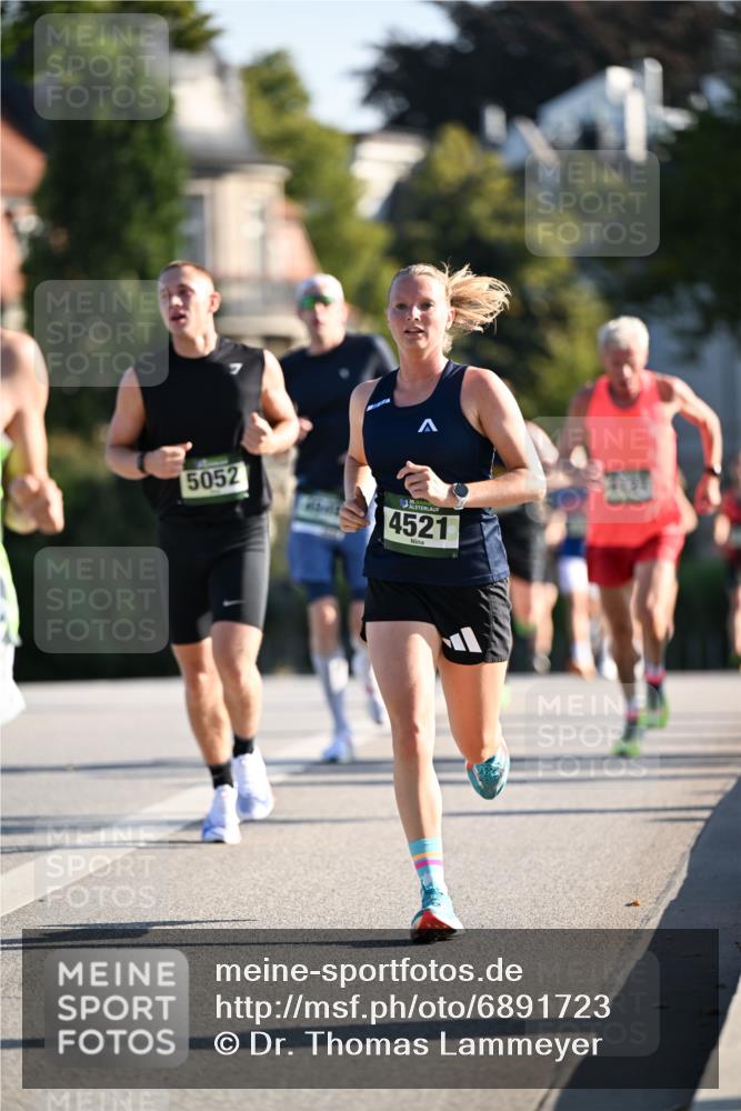 01.09.2024 - BARMER Alsterlauf Dr. Thomas Lammeyer http://msf.ph/oto/6891723 01.09.2024 09:22:35 Laufen 5052, 35, 4521 meine-sportfotos.de