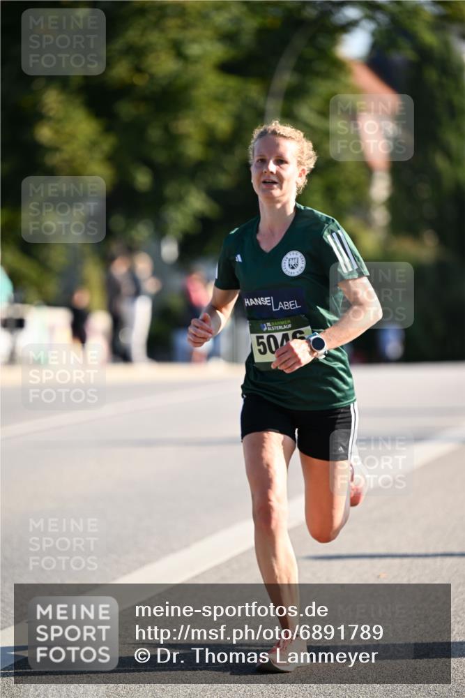 01.09.2024 - BARMER Alsterlauf Dr. Thomas Lammeyer http://msf.ph/oto/6891789 01.09.2024 09:22:46 Laufen 150, 135, 504 meine-sportfotos.de