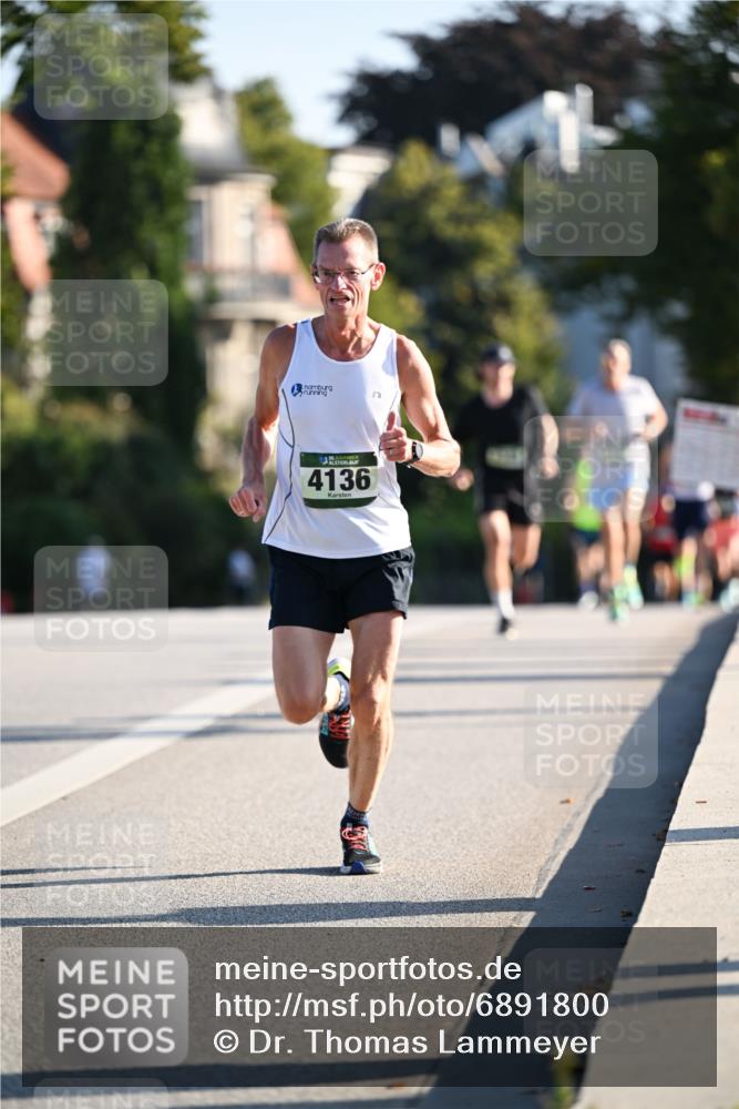 01.09.2024 - BARMER Alsterlauf Dr. Thomas Lammeyer http://msf.ph/oto/6891800 01.09.2024 09:22:49 Laufen 35, 4136 meine-sportfotos.de
