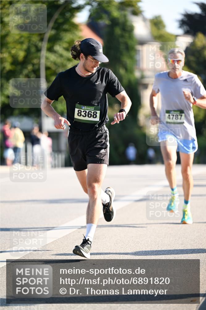 01.09.2024 - BARMER Alsterlauf Dr. Thomas Lammeyer http://msf.ph/oto/6891820 01.09.2024 09:22:53 Laufen 35, 8368, 4787 meine-sportfotos.de