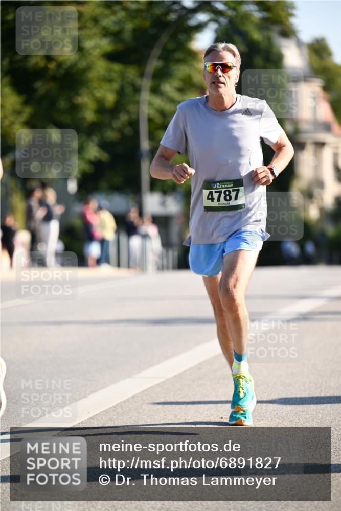 01.09.2024 - BARMER Alsterlauf Dr. Thomas Lammeyer http://msf.ph/oto/6891827 01.09.2024 09:22:54 Laufen 35, 4787 meine-sportfotos.de