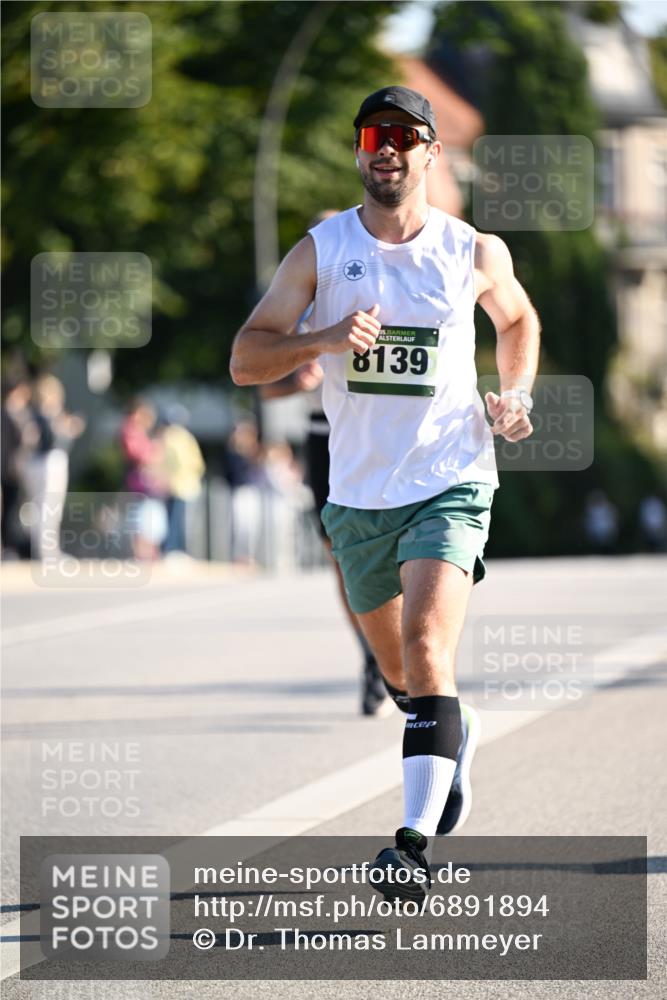 01.09.2024 - BARMER Alsterlauf Dr. Thomas Lammeyer http://msf.ph/oto/6891894 01.09.2024 09:23:07 Laufen 85, 8139 meine-sportfotos.de