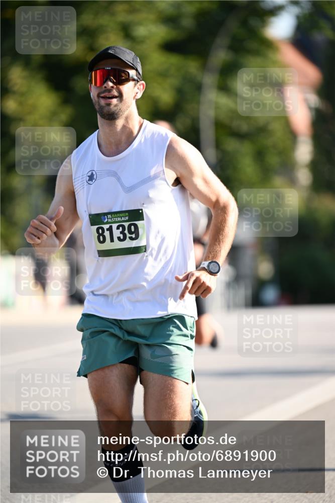 01.09.2024 - BARMER Alsterlauf Dr. Thomas Lammeyer http://msf.ph/oto/6891900 01.09.2024 09:23:08 Laufen 35, 8139 meine-sportfotos.de