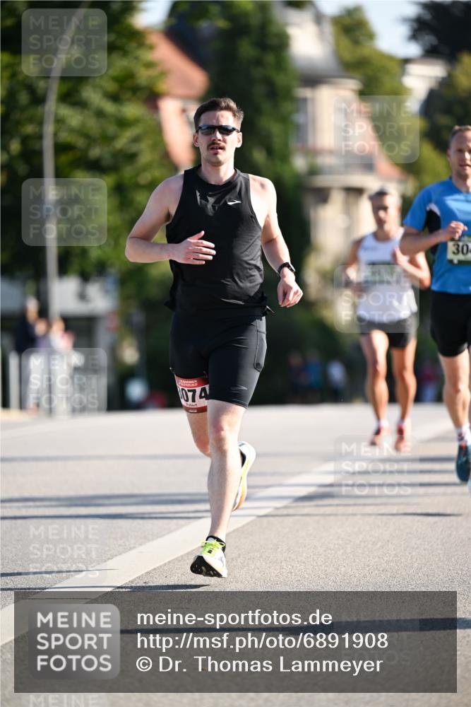 01.09.2024 - BARMER Alsterlauf Dr. Thomas Lammeyer http://msf.ph/oto/6891908 01.09.2024 09:23:10 Laufen 074, 30 meine-sportfotos.de