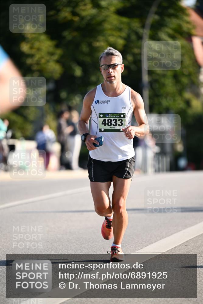 01.09.2024 - BARMER Alsterlauf Dr. Thomas Lammeyer http://msf.ph/oto/6891925 01.09.2024 09:23:13 Laufen 35, 4833 meine-sportfotos.de