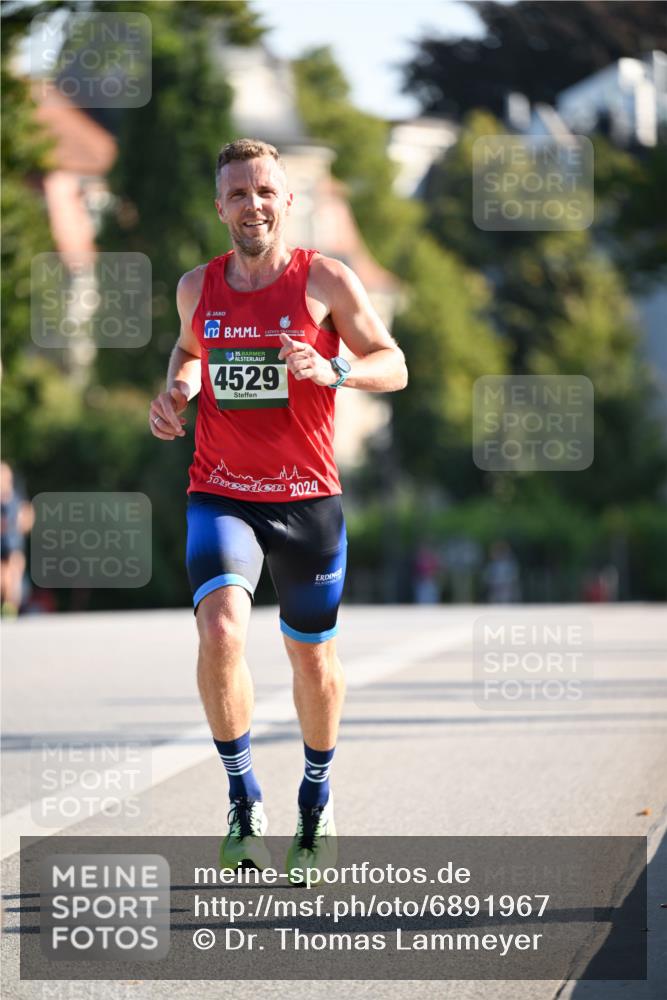 01.09.2024 - BARMER Alsterlauf Dr. Thomas Lammeyer http://msf.ph/oto/6891967 01.09.2024 09:23:22 Laufen 35, 4529, 2024 meine-sportfotos.de