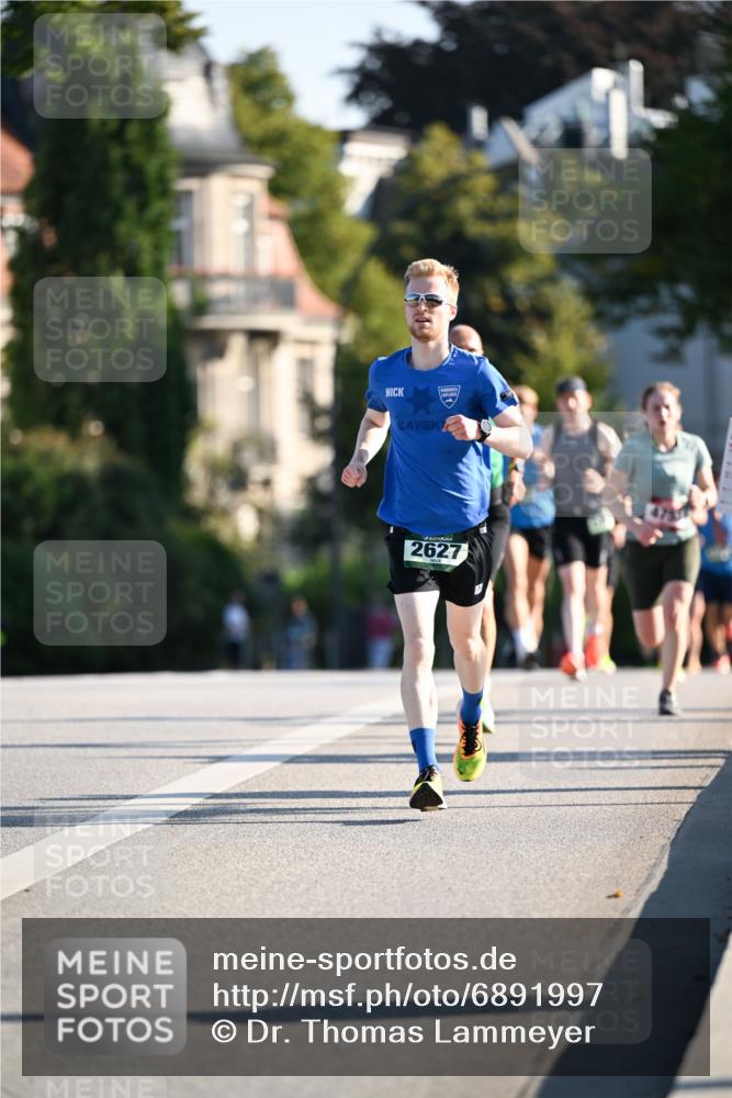 01.09.2024 - BARMER Alsterlauf Dr. Thomas Lammeyer http://msf.ph/oto/6891997 01.09.2024 09:23:30 Laufen 2627 meine-sportfotos.de