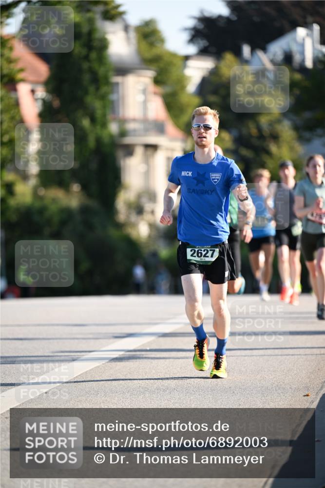 01.09.2024 - BARMER Alsterlauf Dr. Thomas Lammeyer http://msf.ph/oto/6892003 01.09.2024 09:23:31 Laufen 2627 meine-sportfotos.de